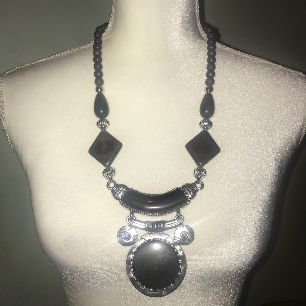 5/$35 😍 Aldo Chunky Geometric Necklace 😍